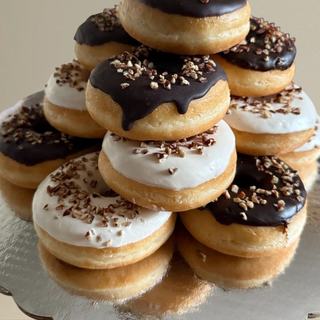 Pastel de donas decoradas, donas decoradas en Apodaca